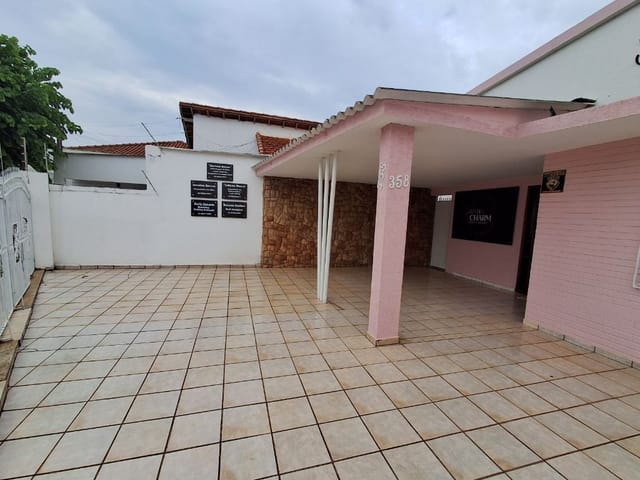 Casa com 230m² 3 quartos e 1 banheiro, à venda, no bairro Centro em Birigüi