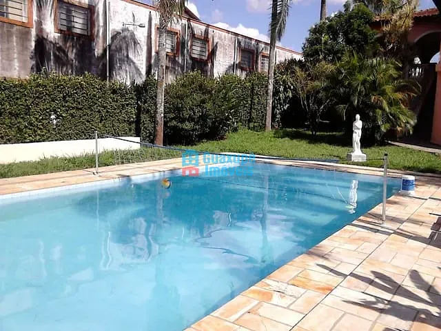 Casa com 1000m², à venda, no bairro CENTRO em GUARANÉSIA