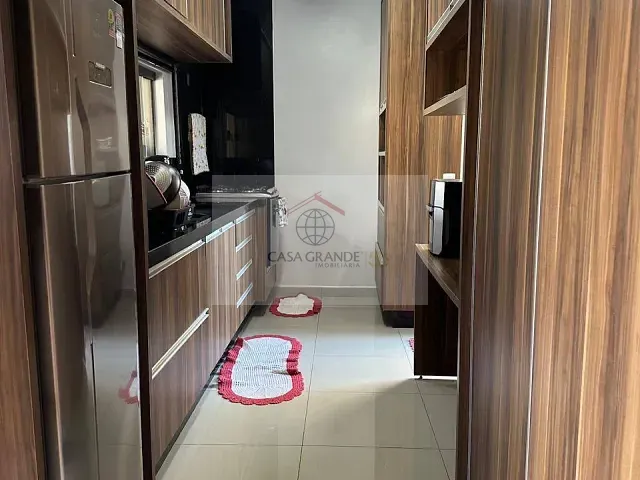 Casa com 150m² 3 quartos e 2 banheiros, à venda, no bairro Centro em Rolândia