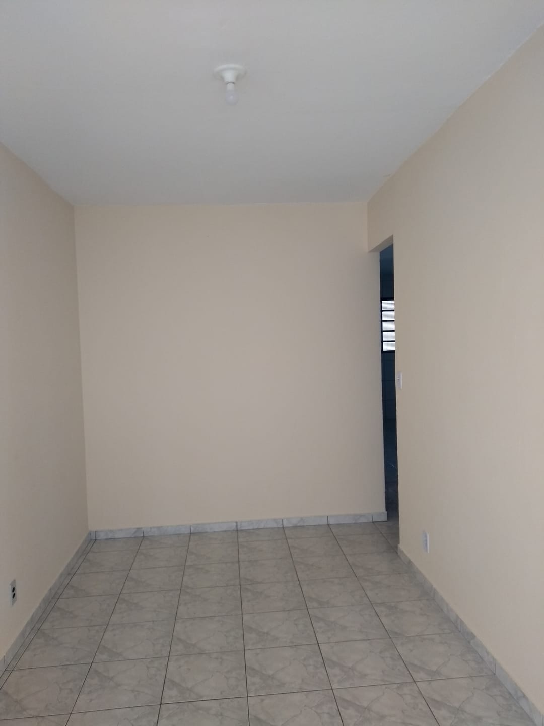 Casa para alugar com 2 quartos, 100m² - Foto 3