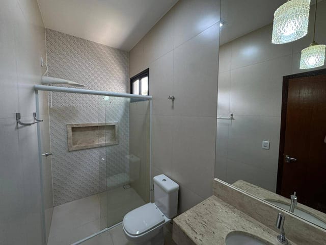 Casa com 248m² 3 quartos e 1 banheiro, à venda, no bairro Aquarela das Artes em Sinop