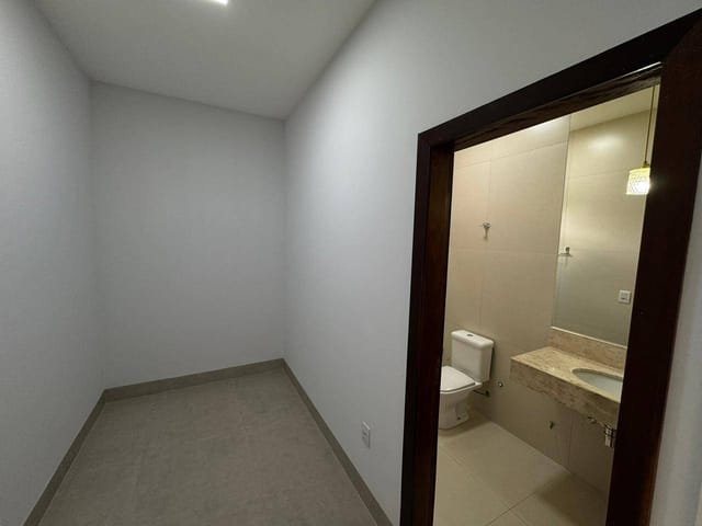Casa com 248m² 3 quartos e 1 banheiro, à venda, no bairro Aquarela das Artes em Sinop