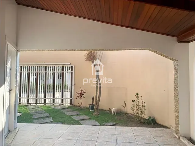 Casa com 310m² 3 quartos e 2 banheiros, à venda, no bairro Jardim Independência em Taubaté