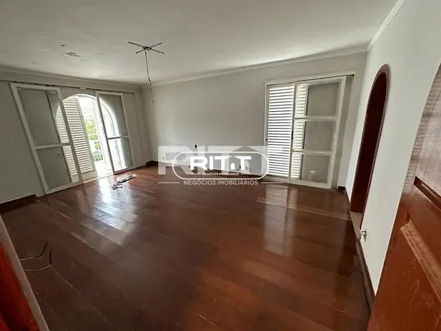 Casa com 1000m² 15 quartos e 2 banheiros, para alugar, no bairro Parque Taquaral em Campinas