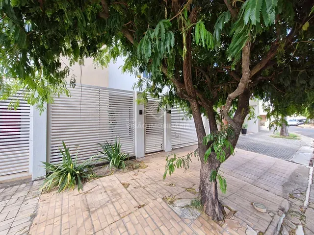Casa 4 quartos e 4 banheiros, para alugar, no bairro Setor Residencial Norte em Sinop