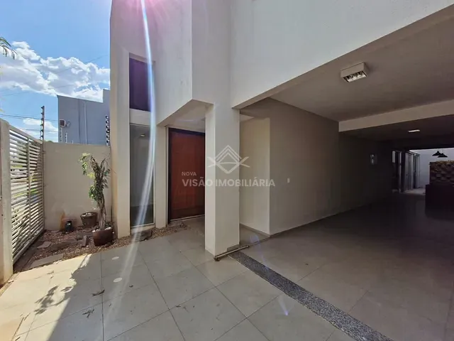Casa 4 quartos e 4 banheiros, para alugar, no bairro Setor Residencial Norte em Sinop