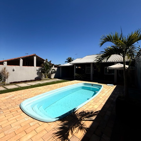 Casa com 360m² 4 quartos e 2 banheiros, à venda, no bairro Porto do Carro em Cabo Frio