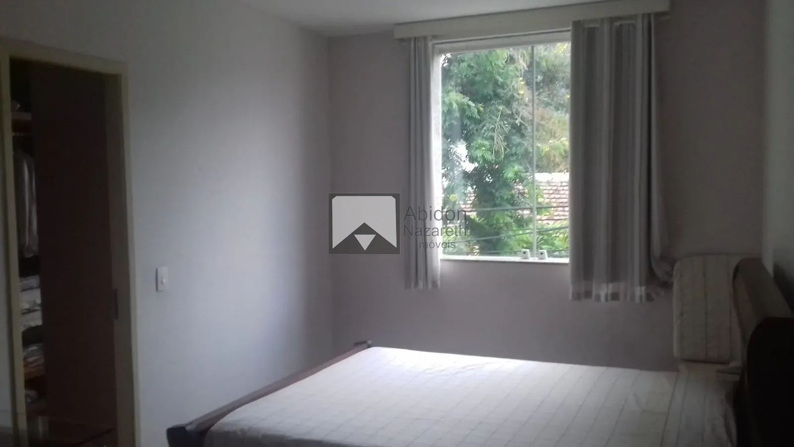 Casa, 4 quartos, 250 m² - Foto 2