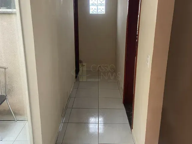 Casa com 138m² 2 quartos e 1 banheiro, à venda, no bairro Loteamento Residencial Villágio Di Roma em Apucarana