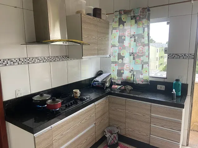 Casa com 138m² 2 quartos e 1 banheiro, à venda, no bairro Loteamento Residencial Villágio Di Roma em Apucarana