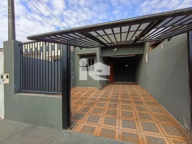 Casa 2 quartos e 1 banheiro, para alugar, no bairro Jardim Europa em Rolândia