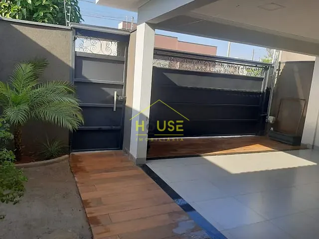 Casa com 192m² 3 quartos e 2 banheiros, à venda, no bairro Jardim Residencial Vilar em Votuporanga
