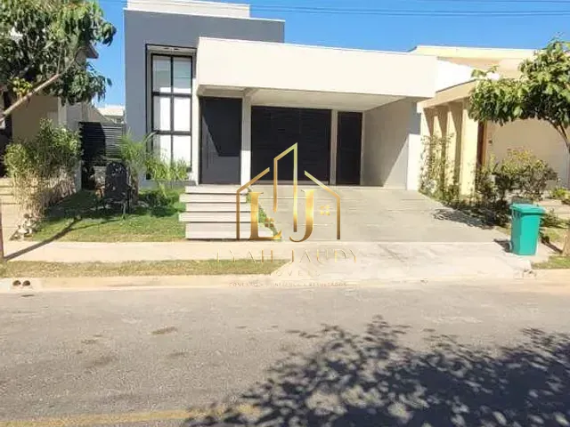 Casa com 320m² 3 quartos e 4 banheiros, à venda, no bairro Jardim Imperial em Cuiabá
