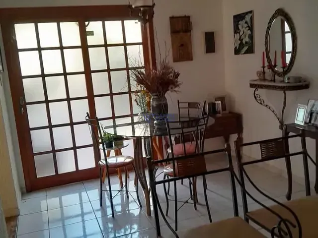 Casa com 193m² 2 quartos e 2 banheiros, à venda, no bairro Jardim Satélite em São José dos Campos