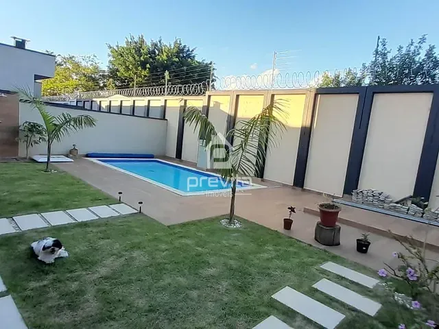 Casa 4 quartos e 4 banheiros, à venda, no bairro Piracangaguá em Taubaté