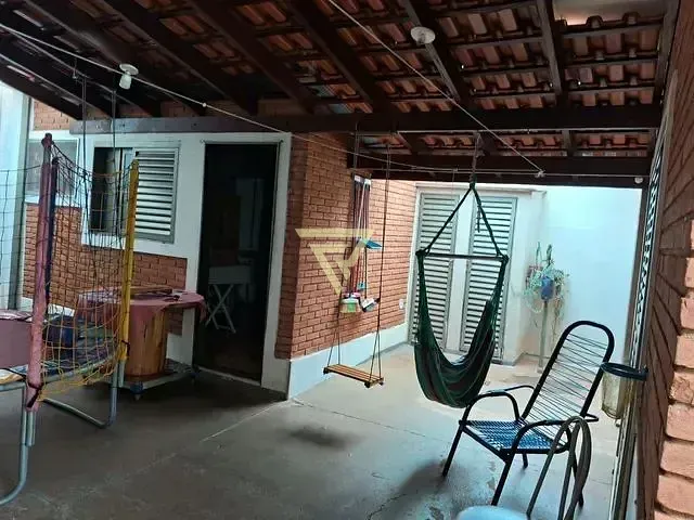 Casa com 264m² 3 quartos e 3 banheiros, à venda, no bairro Parque dos Bandeirantes em Ribeirão Preto