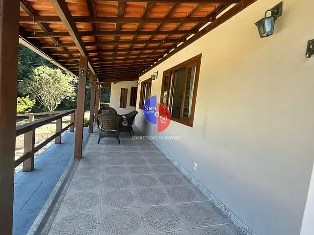 Casa 3 quartos e 4 banheiros, para alugar, no bairro Cantagalo em Guapimirim
