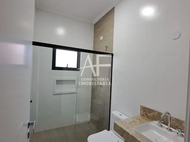 Casa com 300m² 3 quartos e 4 banheiros, à venda, no bairro Condomínio Ouro Ville em Taubaté
