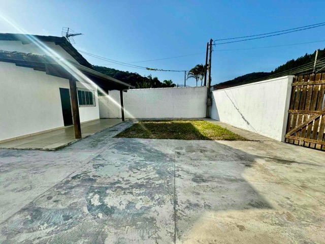 Foto do Casa - Casa 2 dormitórios à Venda no bairro da Martim de Sá em Caraguatatuba, SP | Área 12 imóveis