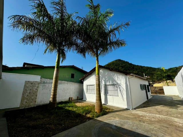 Foto do Casa - Casa 2 dormitórios à Venda no bairro da Martim de Sá em Caraguatatuba, SP | Área 12 imóveis