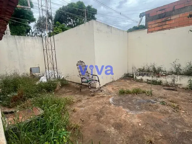 Casa 3 quartos e 2 banheiros, para alugar, no bairro Residencial Village Garavelo - 2ª Etapa em Aparecida de Goiânia