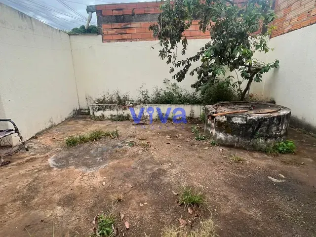 Casa 3 quartos e 2 banheiros, para alugar, no bairro Residencial Village Garavelo - 2ª Etapa em Aparecida de Goiânia