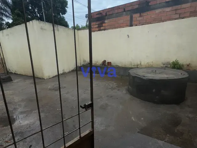 Casa 3 quartos e 2 banheiros, para alugar, no bairro Residencial Village Garavelo - 2ª Etapa em Aparecida de Goiânia