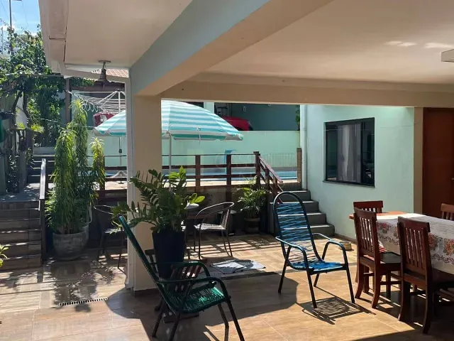 Casa com 360m² 3 quartos e 4 banheiros, à venda, no bairro Vila Brasil em Apucarana