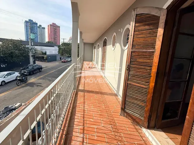 Casa com 300m² 4 quartos e 5 banheiros, para alugar, no bairro Jardim Aurélia em Campinas