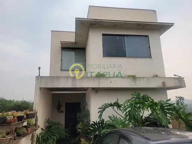 Casa com 151m² 3 quartos e 2 banheiros, à venda, no bairro Heimtal em Londrina