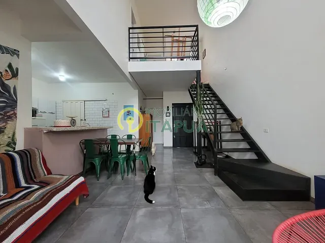 Casa com 151m² 3 quartos e 2 banheiros, à venda, no bairro Heimtal em Londrina