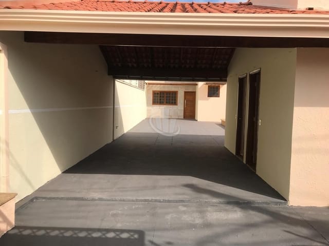 Foto do Casa - Casa à venda 2 Quartos, 4 Vagas, 270M², RESIDENCIAL CAMBUY, ARARAQUARA - SP | Investe Imobiliária LTDA