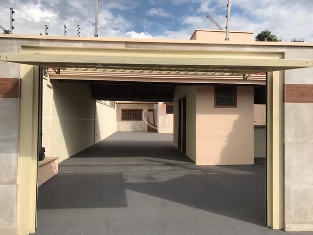 Foto do Casa - Casa à venda 2 Quartos, 4 Vagas, 270M², RESIDENCIAL CAMBUY, ARARAQUARA - SP | Investe Imobiliária LTDA