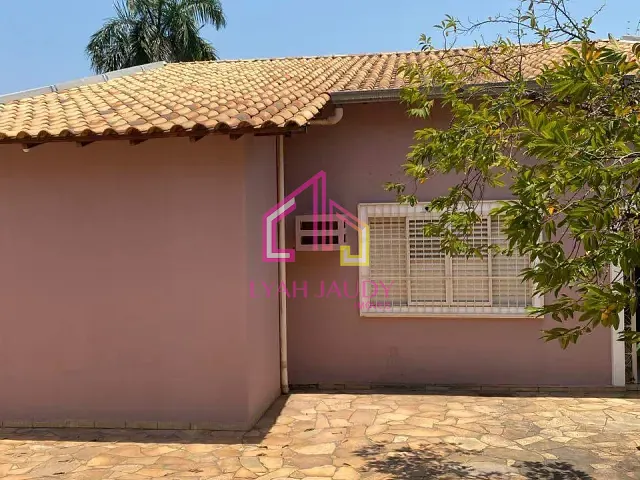 Casa com 360m² 4 quartos e 3 banheiros, para alugar, no bairro Jardim Tropical em Cuiabá