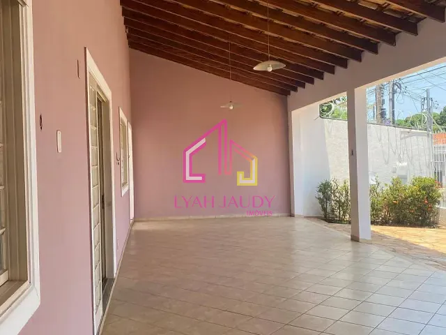 Casa com 360m² 4 quartos e 3 banheiros, para alugar, no bairro Jardim Tropical em Cuiabá