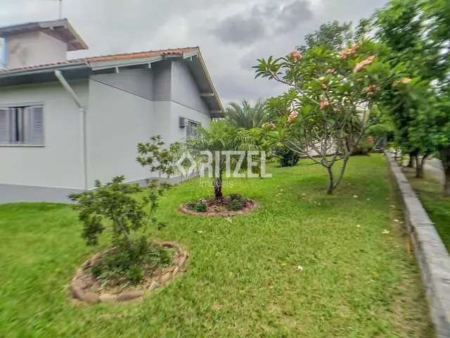 Casa com 473m² 3 quartos e 2 banheiros, à venda, no bairro Boa Saúde em Novo Hamburgo