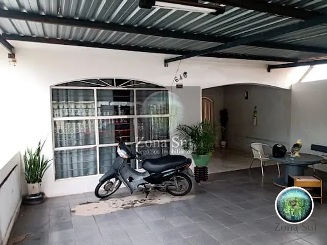 Casa com 196m² 4 quartos e 2 banheiros, à venda, no bairro Parque Bela Vista em Votorantim