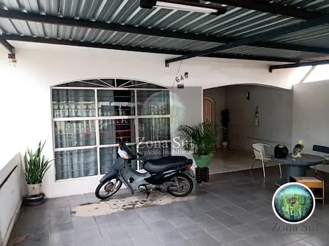 Casa com 196m² 4 quartos e 2 banheiros, à venda, no bairro Parque Bela Vista em Votorantim