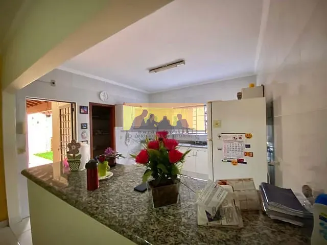 Casa com 319m² 3 quartos e 2 banheiros, à venda, no bairro Betel em Paulínia