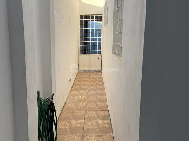 Casa com 250m² 3 quartos e 2 banheiros, à venda, no bairro Parque Brasil em Teresina