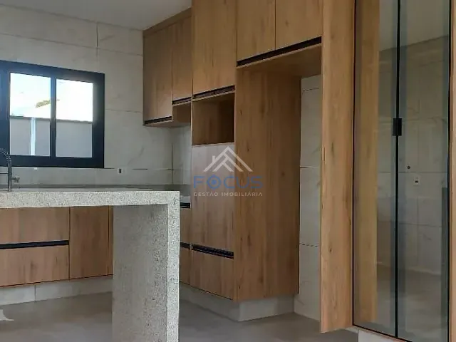 Casa com 408m² 3 quartos e 2 banheiros, à venda ou para alugar, no bairro Residencial Vila Verde em Itupeva