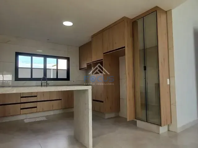 Casa com 408m² 3 quartos e 2 banheiros, à venda ou para alugar, no bairro Residencial Vila Verde em Itupeva
