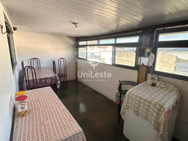 Casa 7 quartos e 3 banheiros, à venda, no bairro Vista do Sol em Belo Horizonte