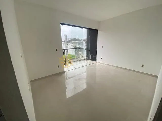 Casa com 113m² 3 quartos e 3 banheiros, à venda, no bairro Jardim Sofia em Joinville