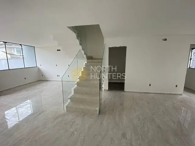 Casa com 113m² 3 quartos e 3 banheiros, à venda, no bairro Jardim Sofia em Joinville