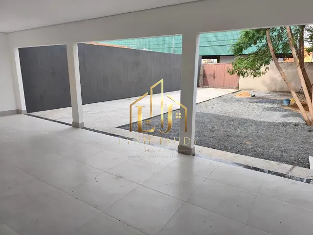 Casa com 250m² 2 quartos e 2 banheiros, à venda, no bairro Morada da Serra em Cuiabá