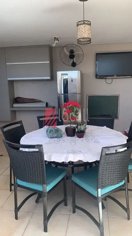 Casa com 4 quartos à venda, 280m² — foto 13 de 15