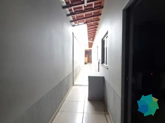Casa com 210m² 3 quartos e 2 banheiros, à venda, no bairro Residencial Santa Madre Paulina em Salto