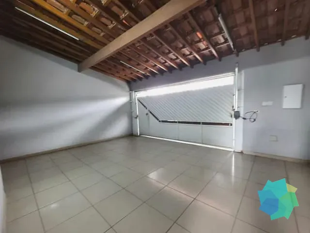 Casa com 210m² 3 quartos e 2 banheiros, à venda, no bairro Residencial Santa Madre Paulina em Salto