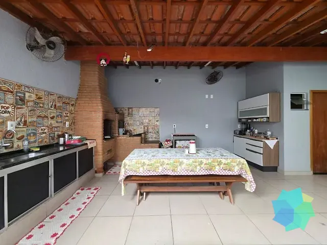 Casa com 210m² 3 quartos e 2 banheiros, à venda, no bairro Residencial Santa Madre Paulina em Salto
